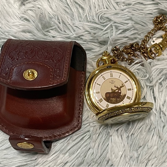 THE FRANKLIN MINT BUCK GOLD PLATED QUARTZ POCKET WATCH - Picture 7 of 12